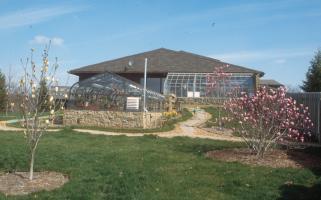 Both greenhouses in 1999